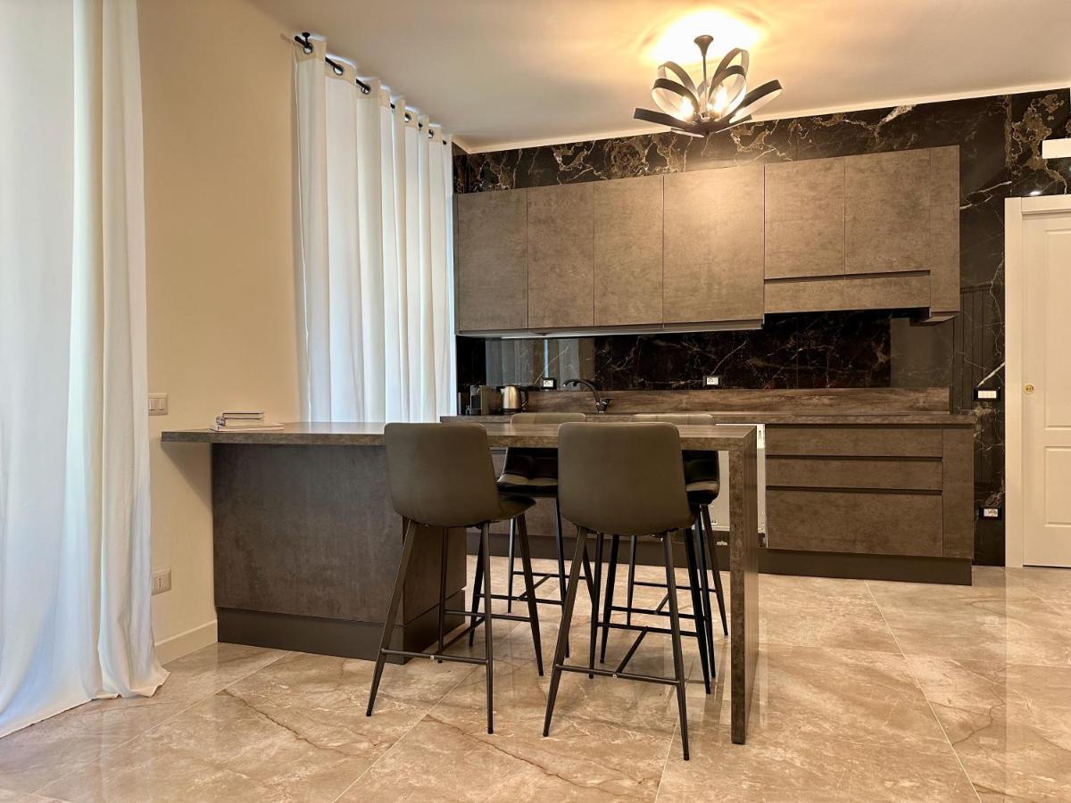 Magic Place Bergamo! Classy Apartment In The Heart Of The City Eksteriør billede