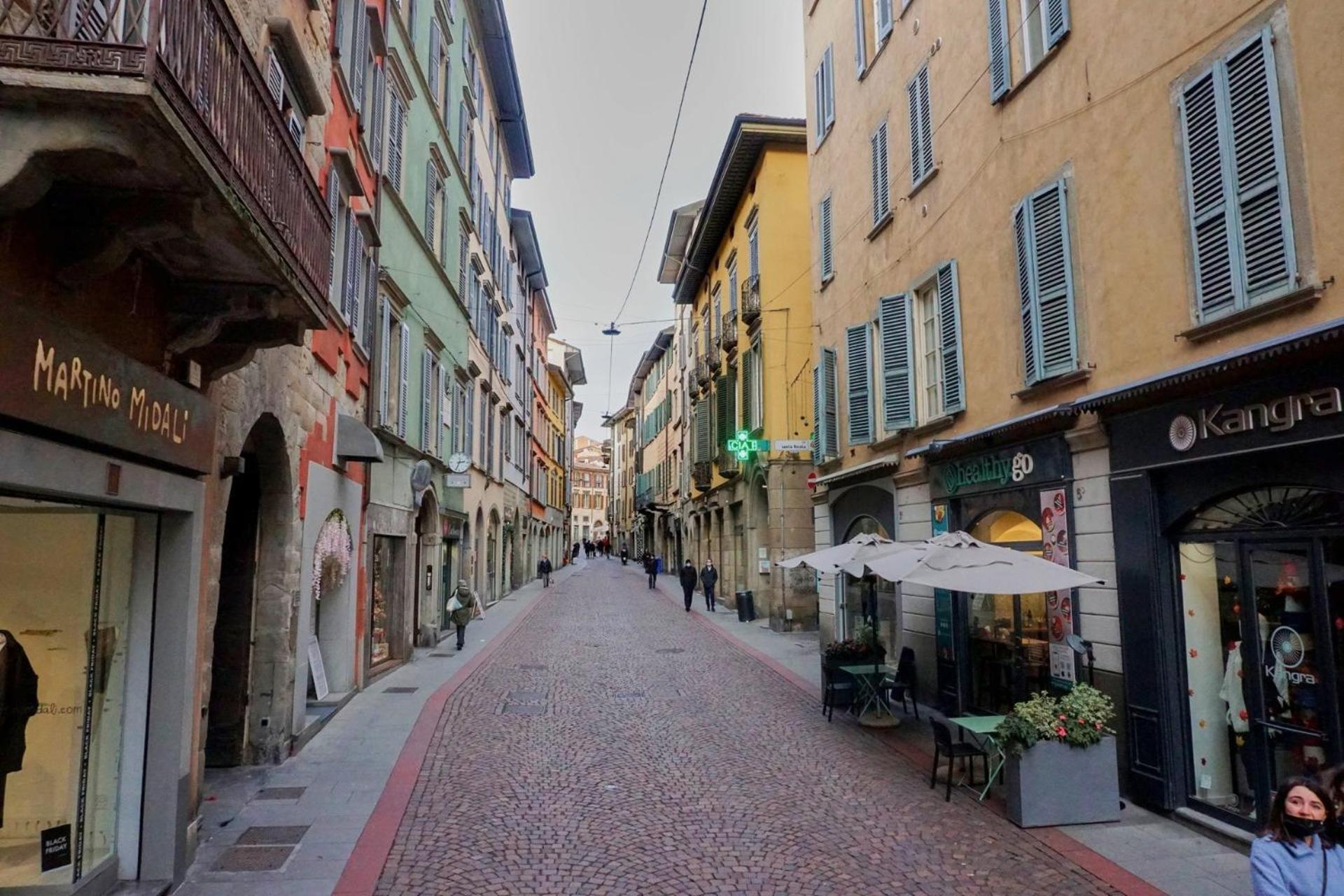 Magic Place Bergamo! Classy Apartment In The Heart Of The City Eksteriør billede